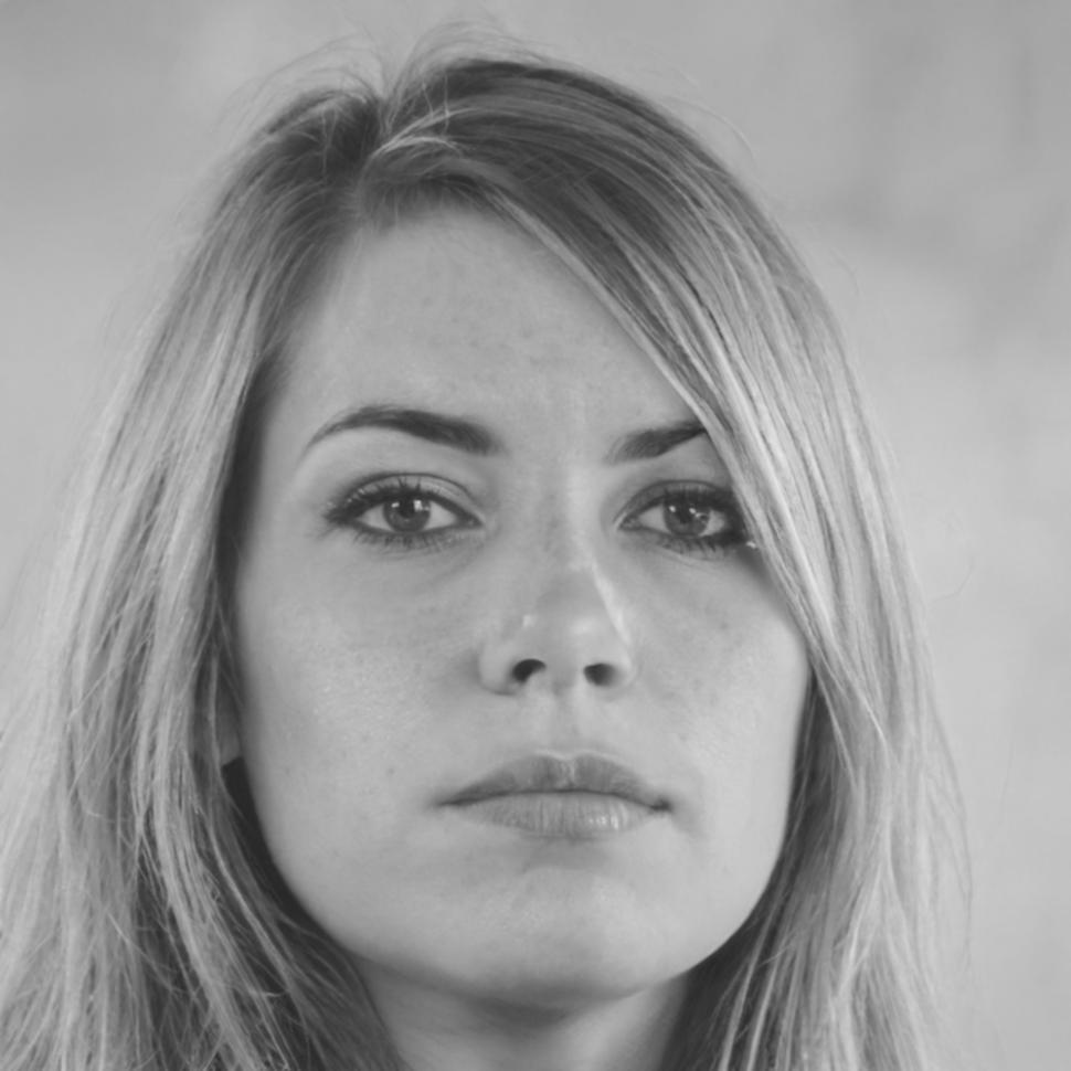 Financial analysis specialist profile